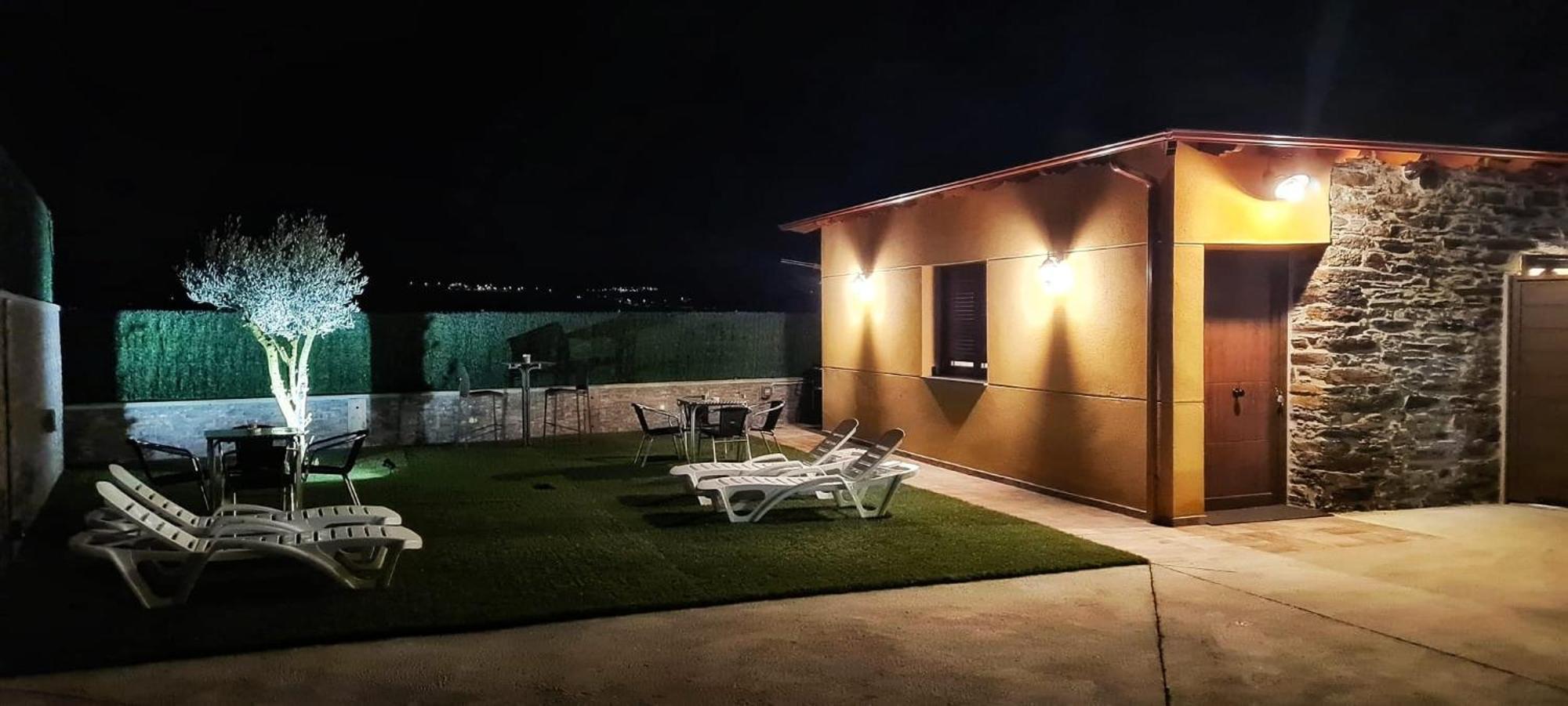 Villa O Lar De Alba A Rúa Esterno foto