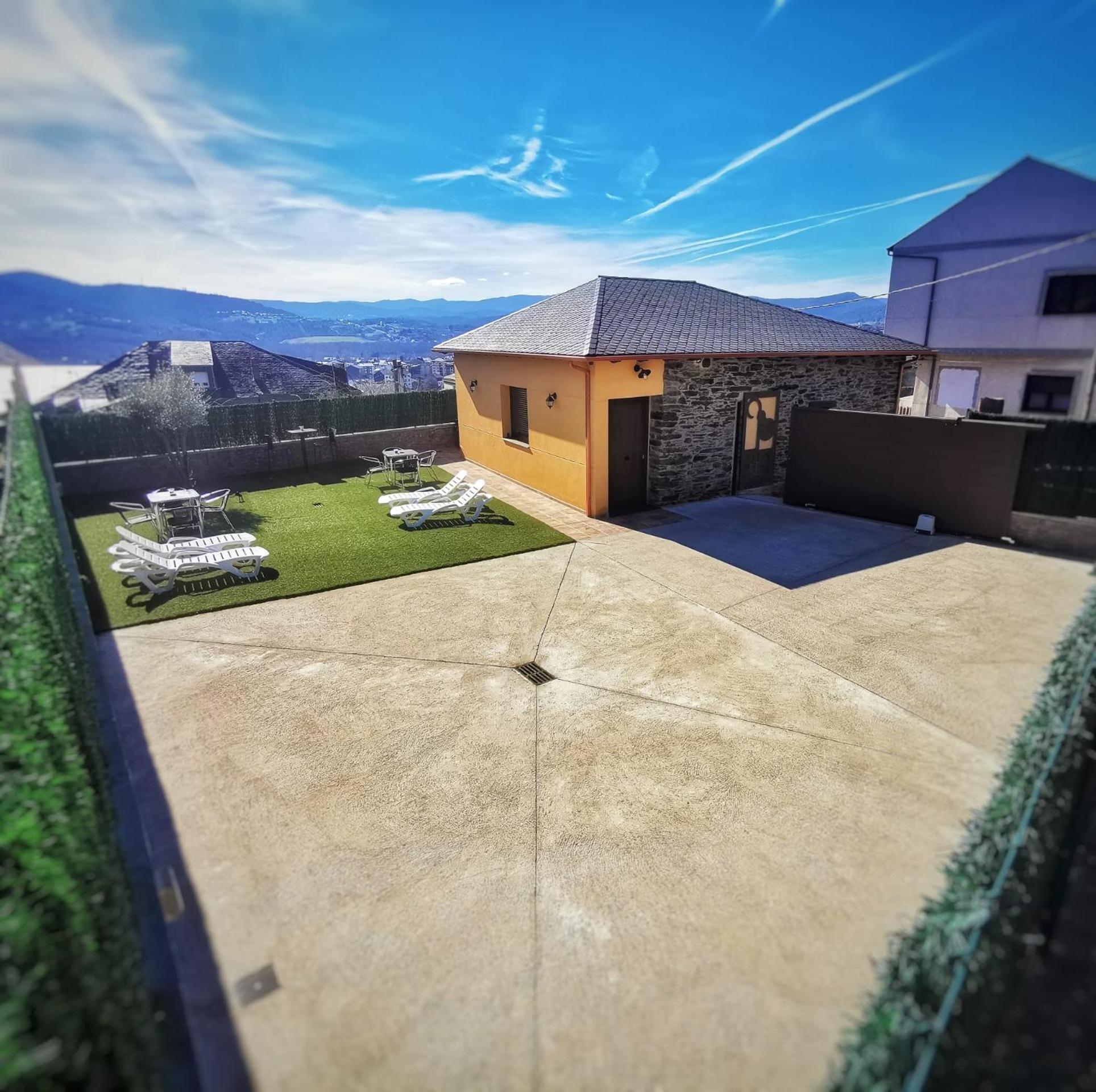 Villa O Lar De Alba A Rúa Esterno foto