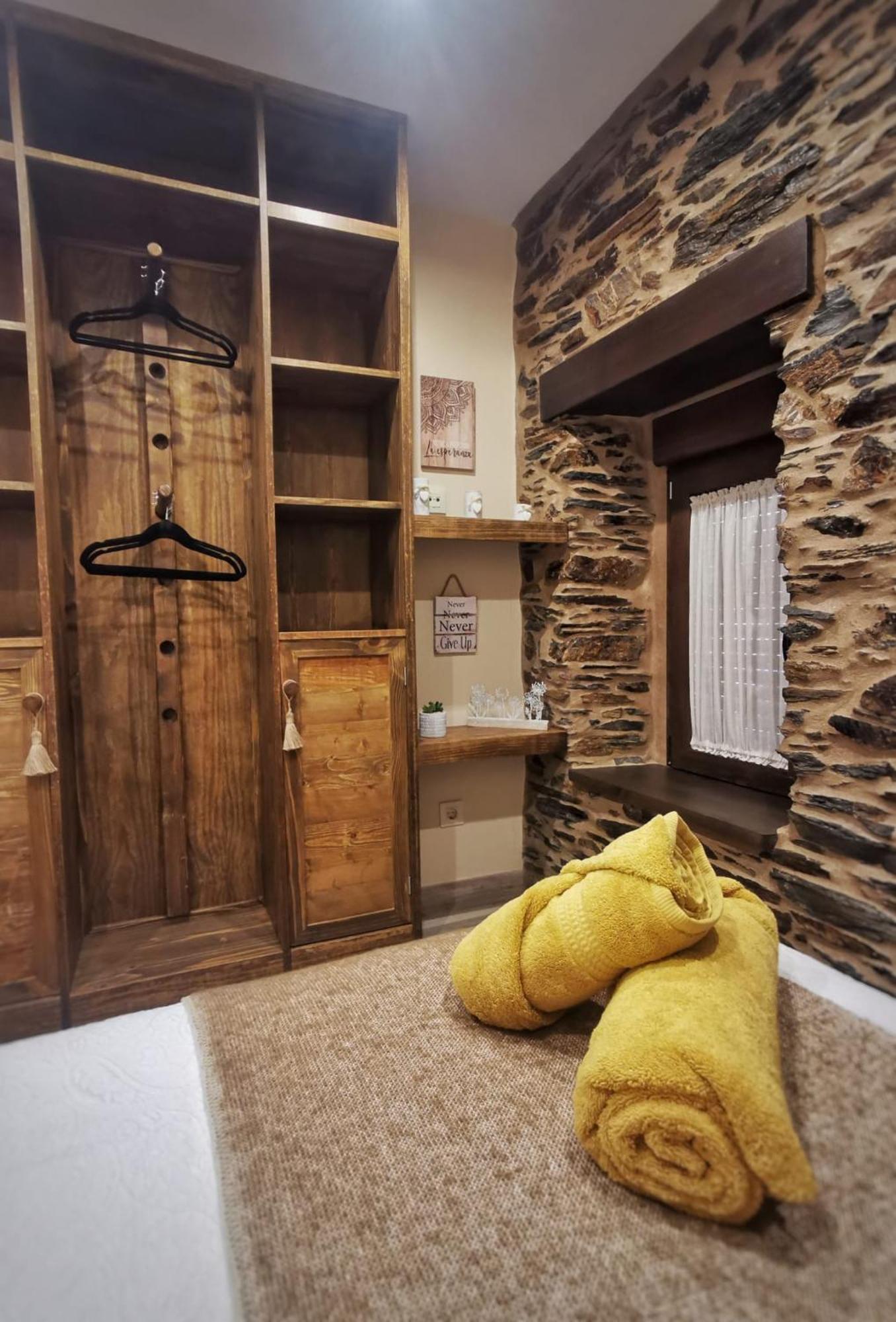 Villa O Lar De Alba A Rúa Esterno foto