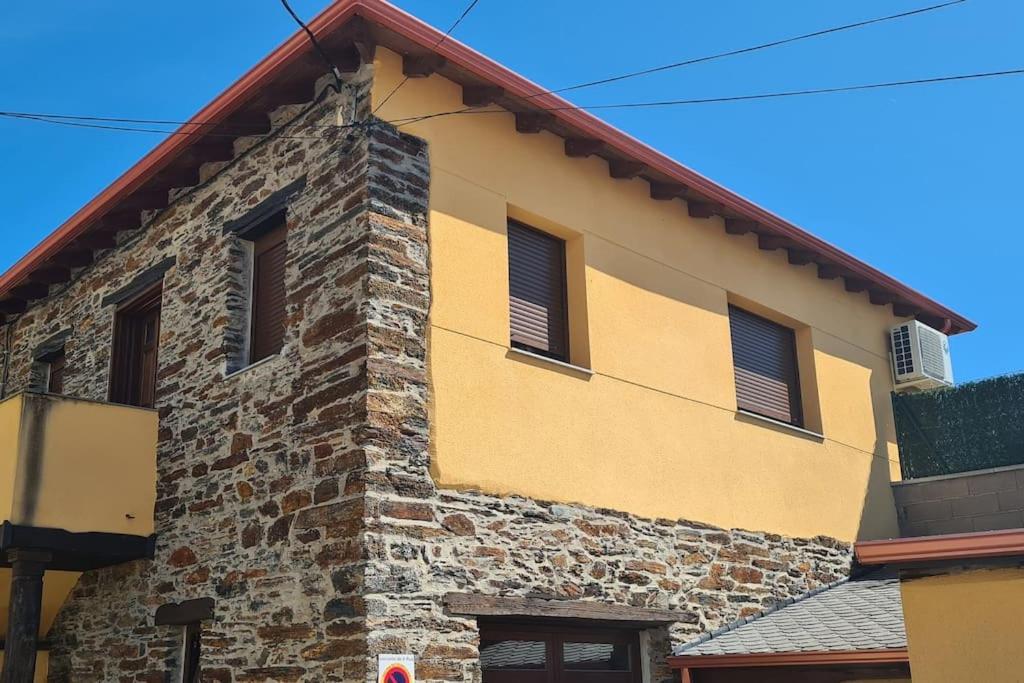 Villa O Lar De Alba A Rúa Esterno foto
